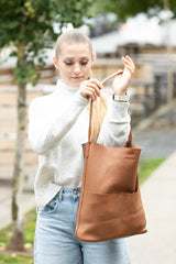 Pocket Tote Tan
