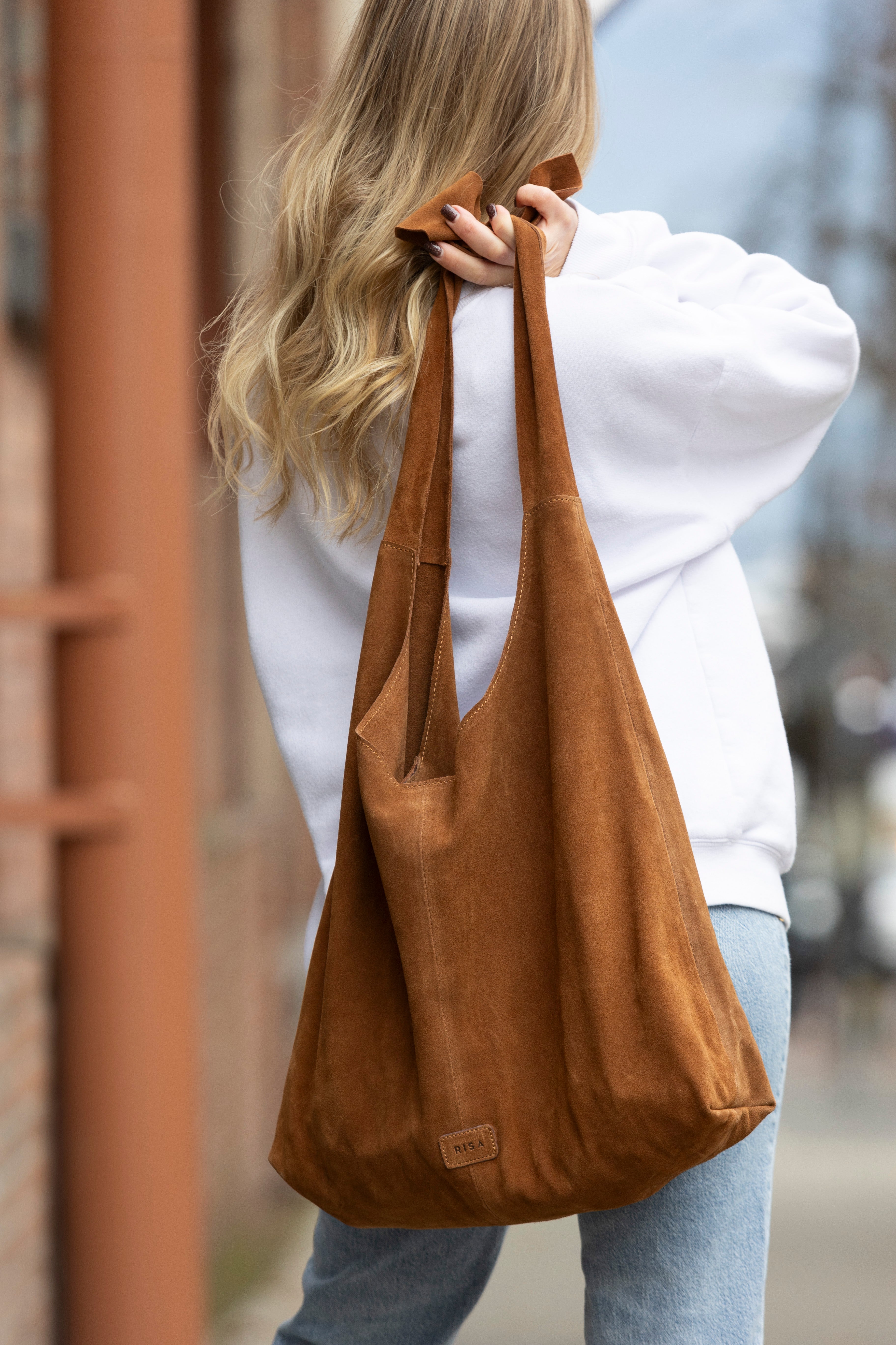 KNOT TOTE SUEDE TAN