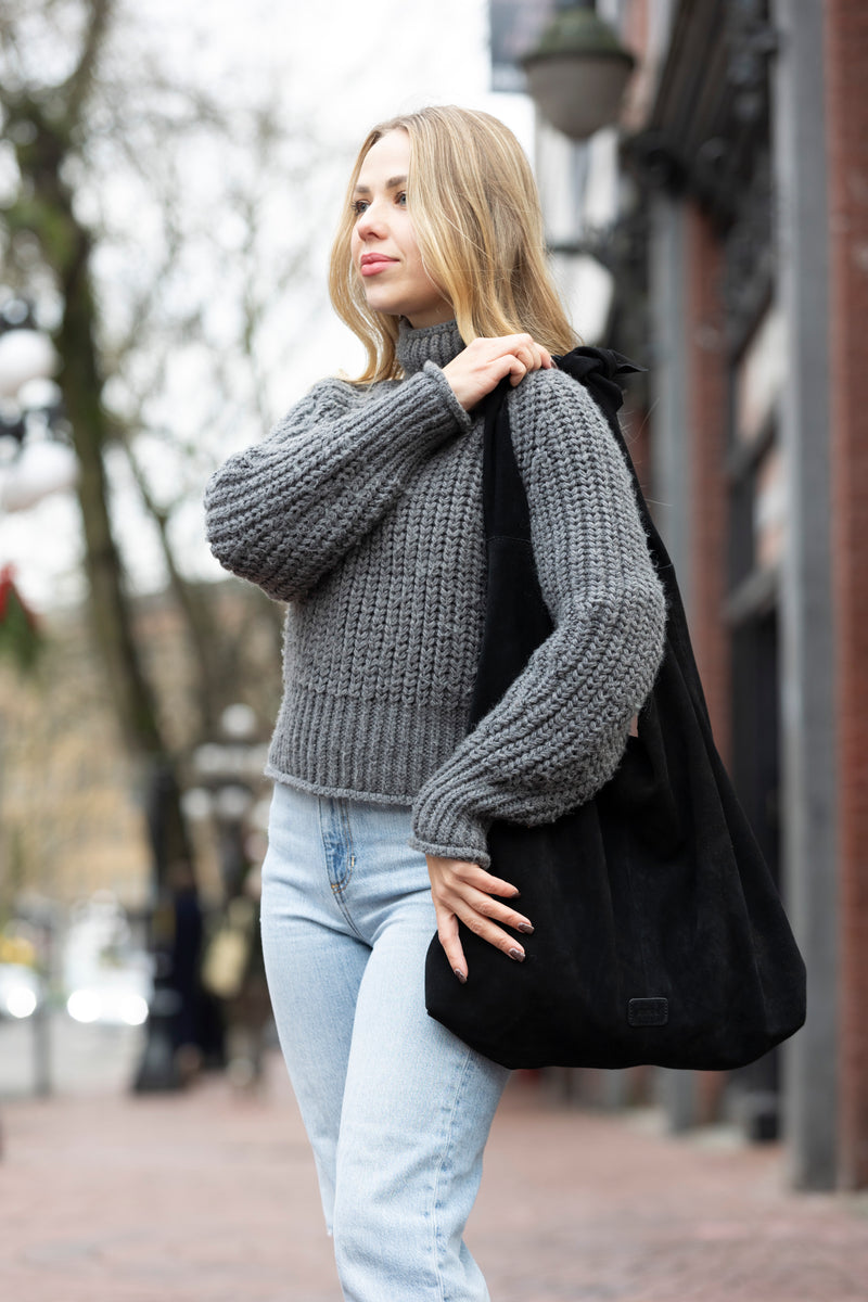 KNOT TOTE SUEDE BLACK