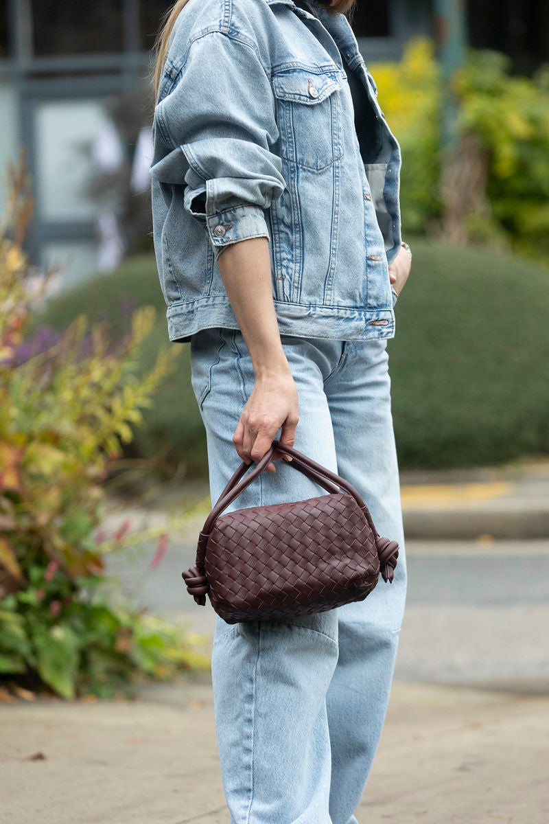 ILA KNOT CROSSBODY MAROON