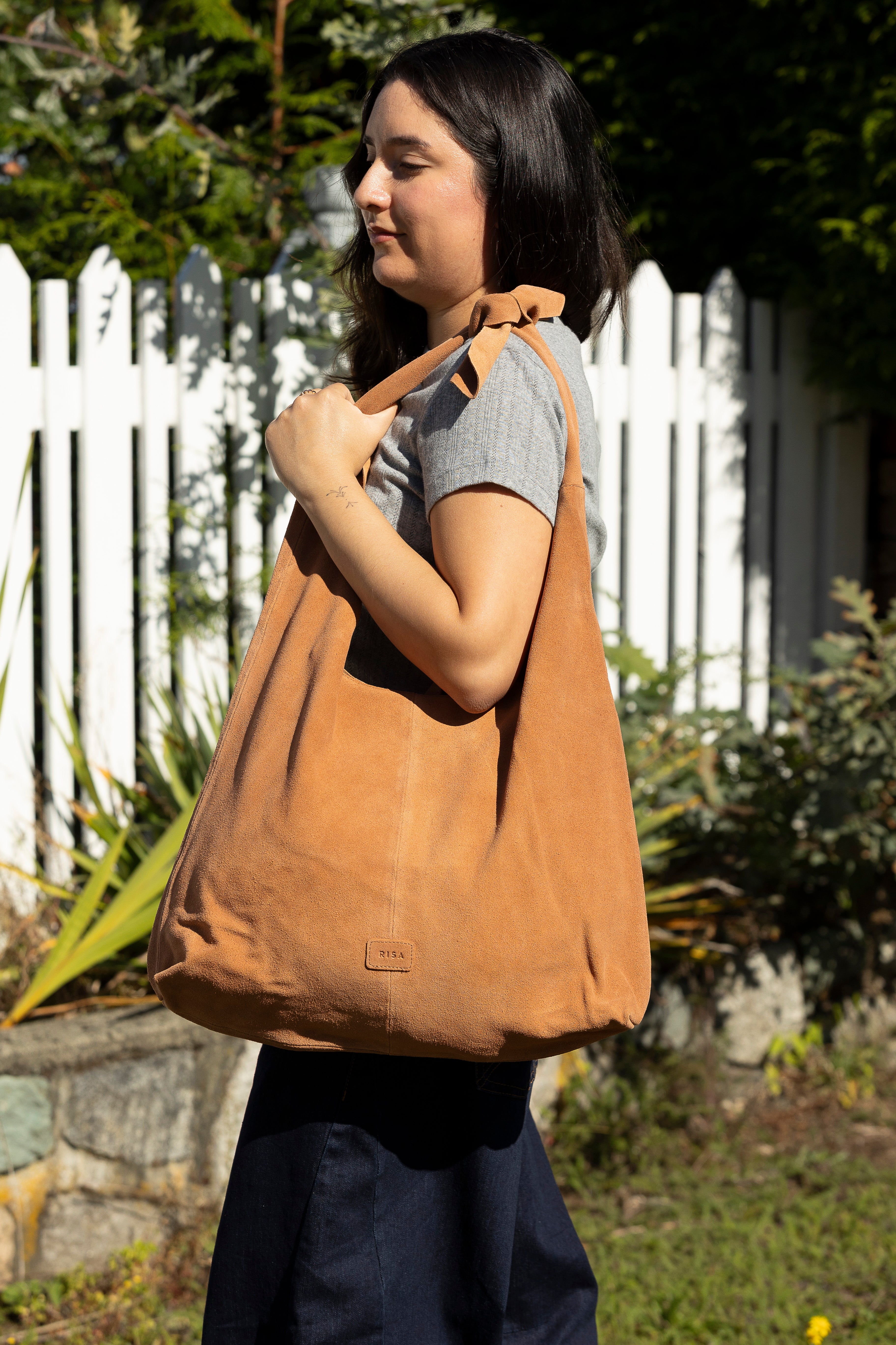 SAC CABAS À NŒUD EN DAIM BAUME