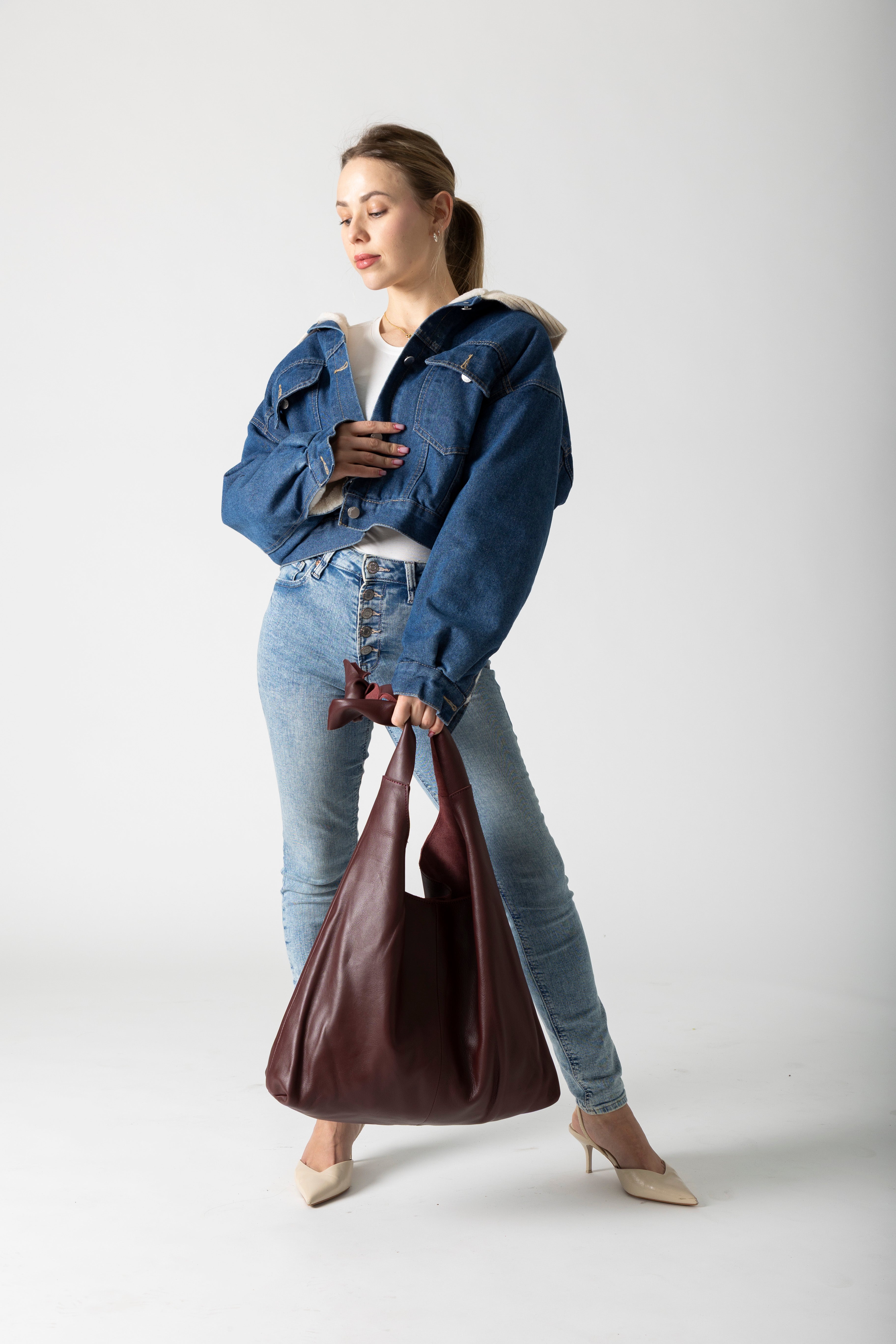 Knot Leather Shoulder Bag Aggie Maroon