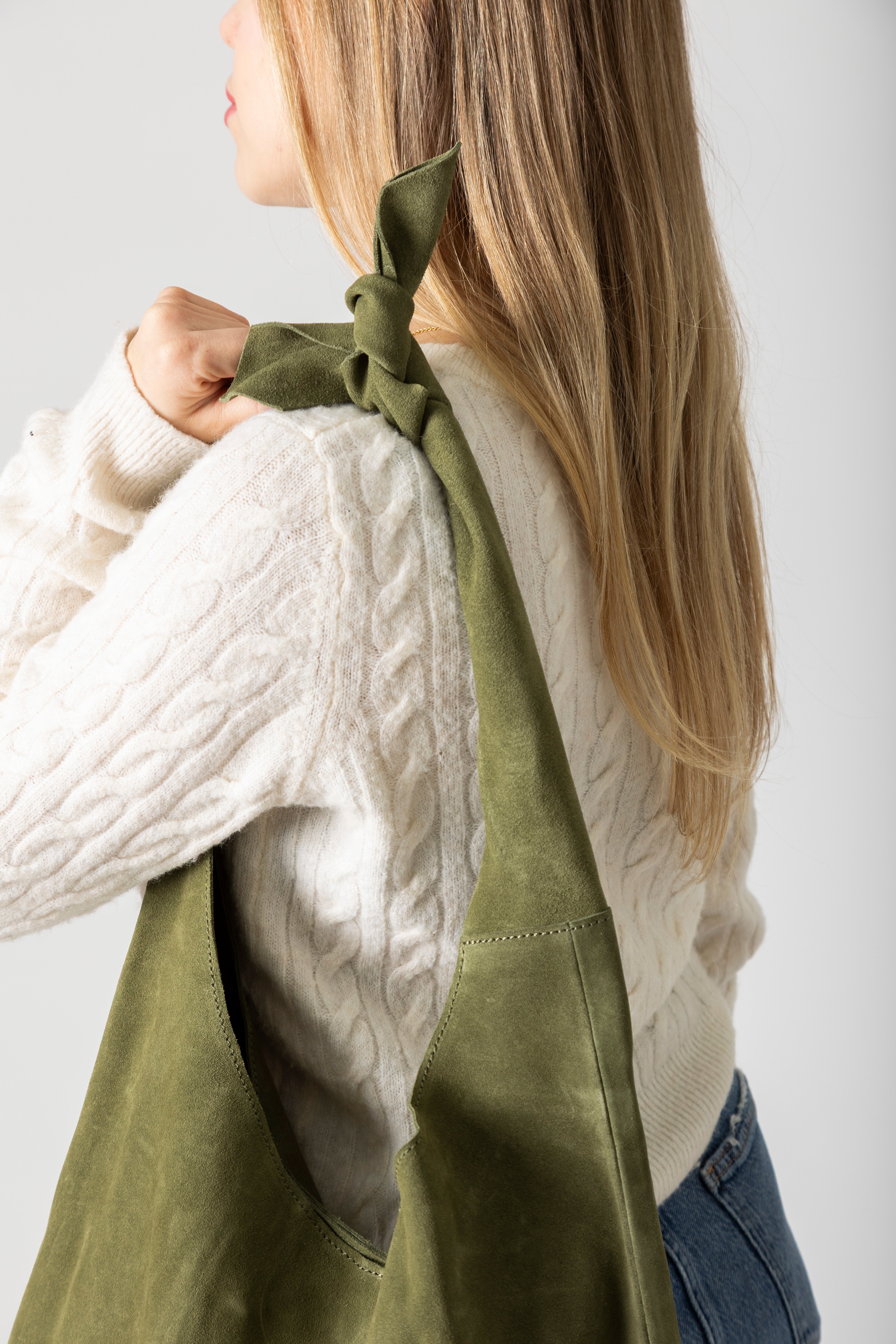 KNOT TOTE SUEDE OLIVE