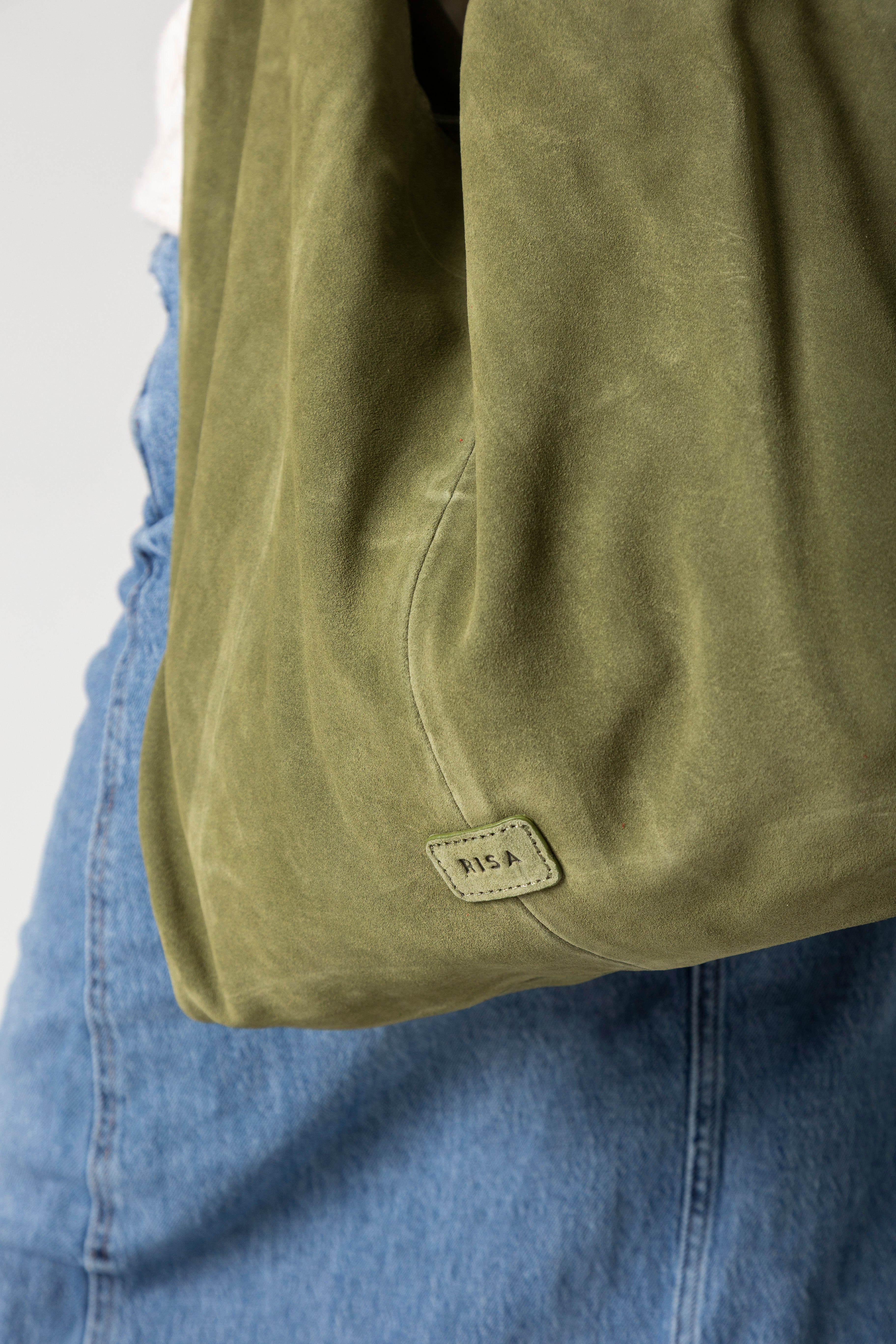KNOT TOTE SUEDE OLIVE