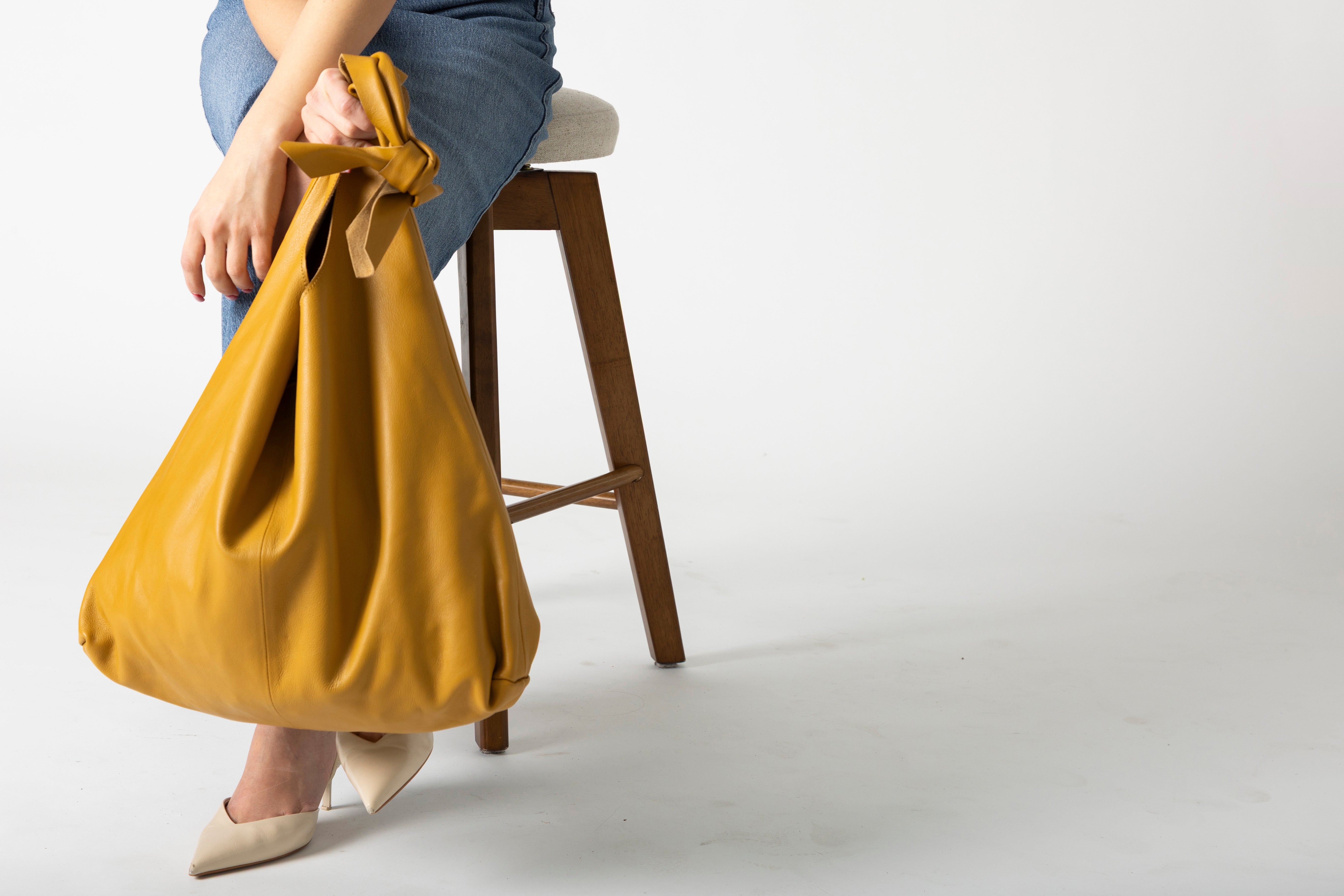 Knot Leather Shoulder Bag Mustard