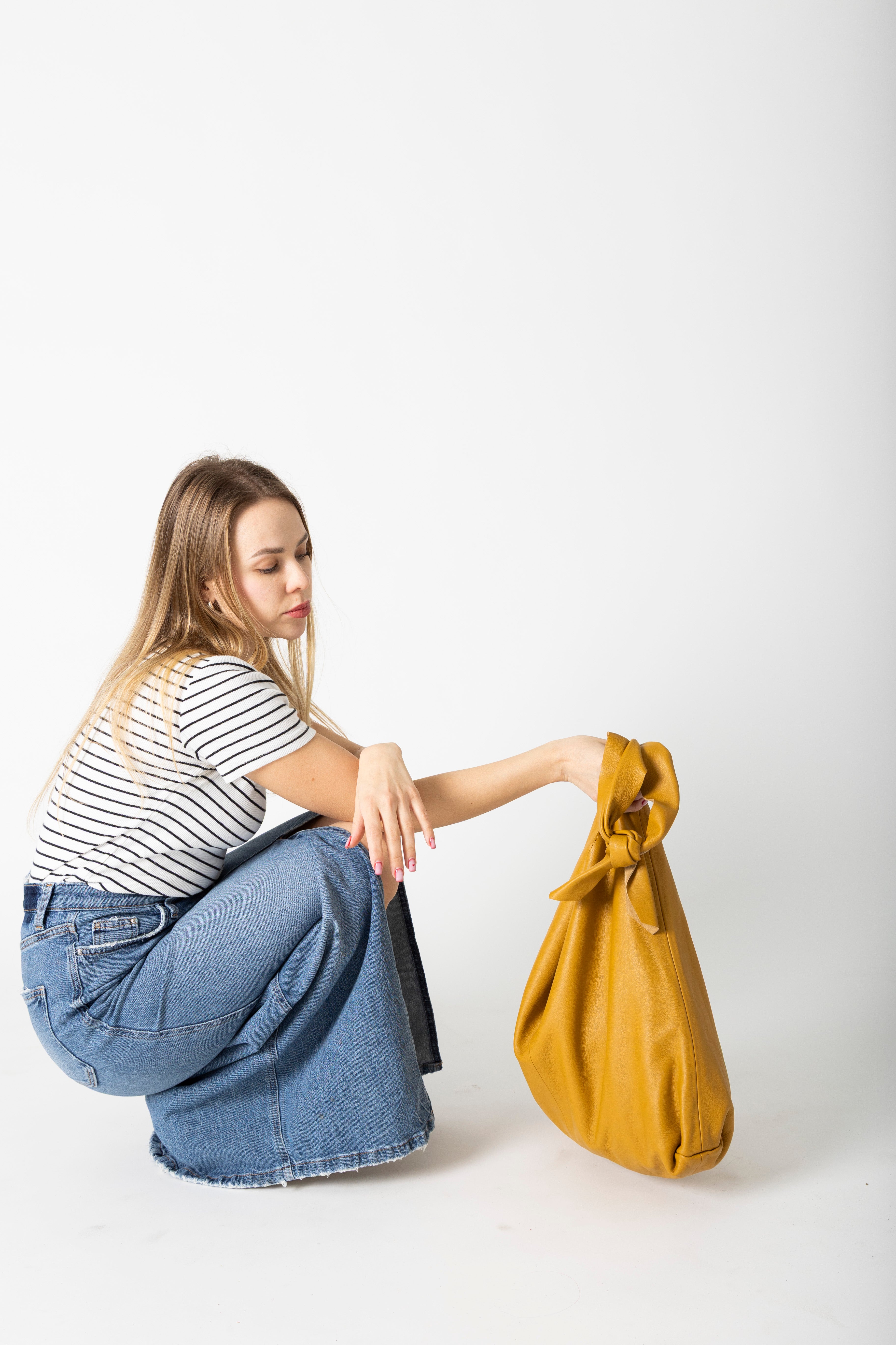 Knot Leather Shoulder Bag Mustard