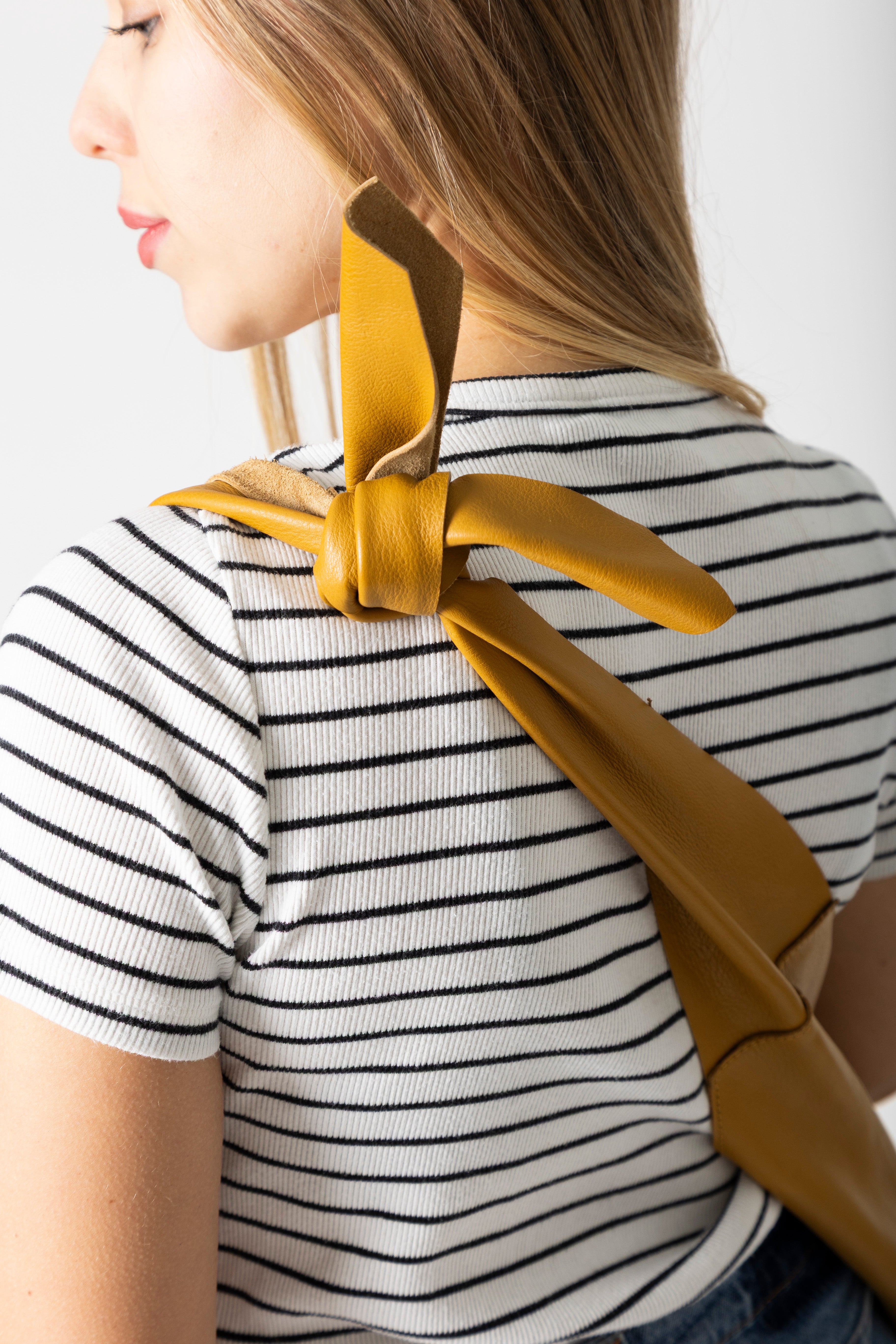 Knot Leather Shoulder Bag Mustard