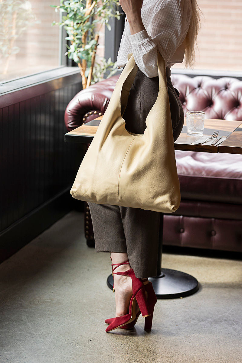 Knot Leather Shoulder Bag Beige