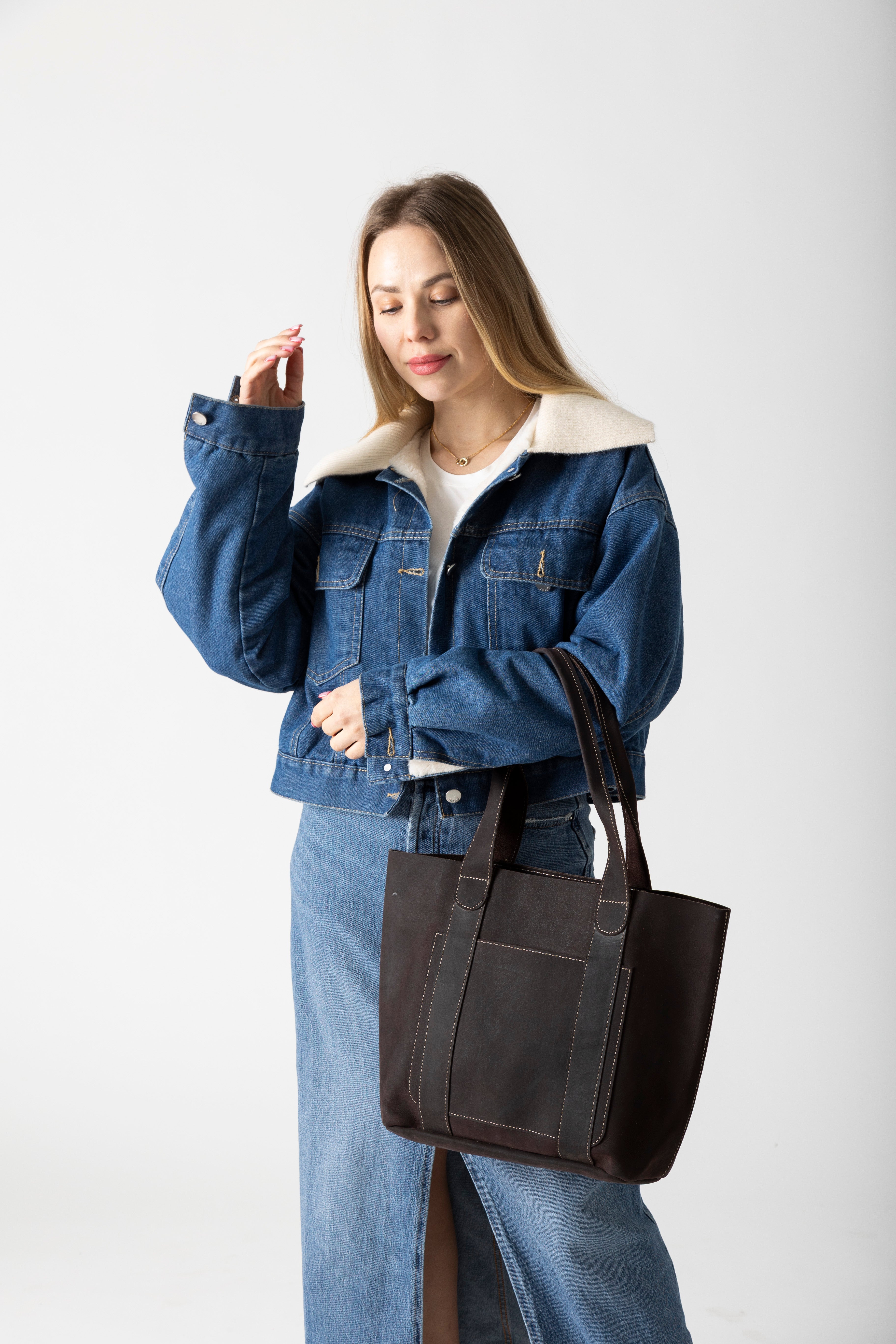 Threaded Pocket Tote Oil Tan Brown