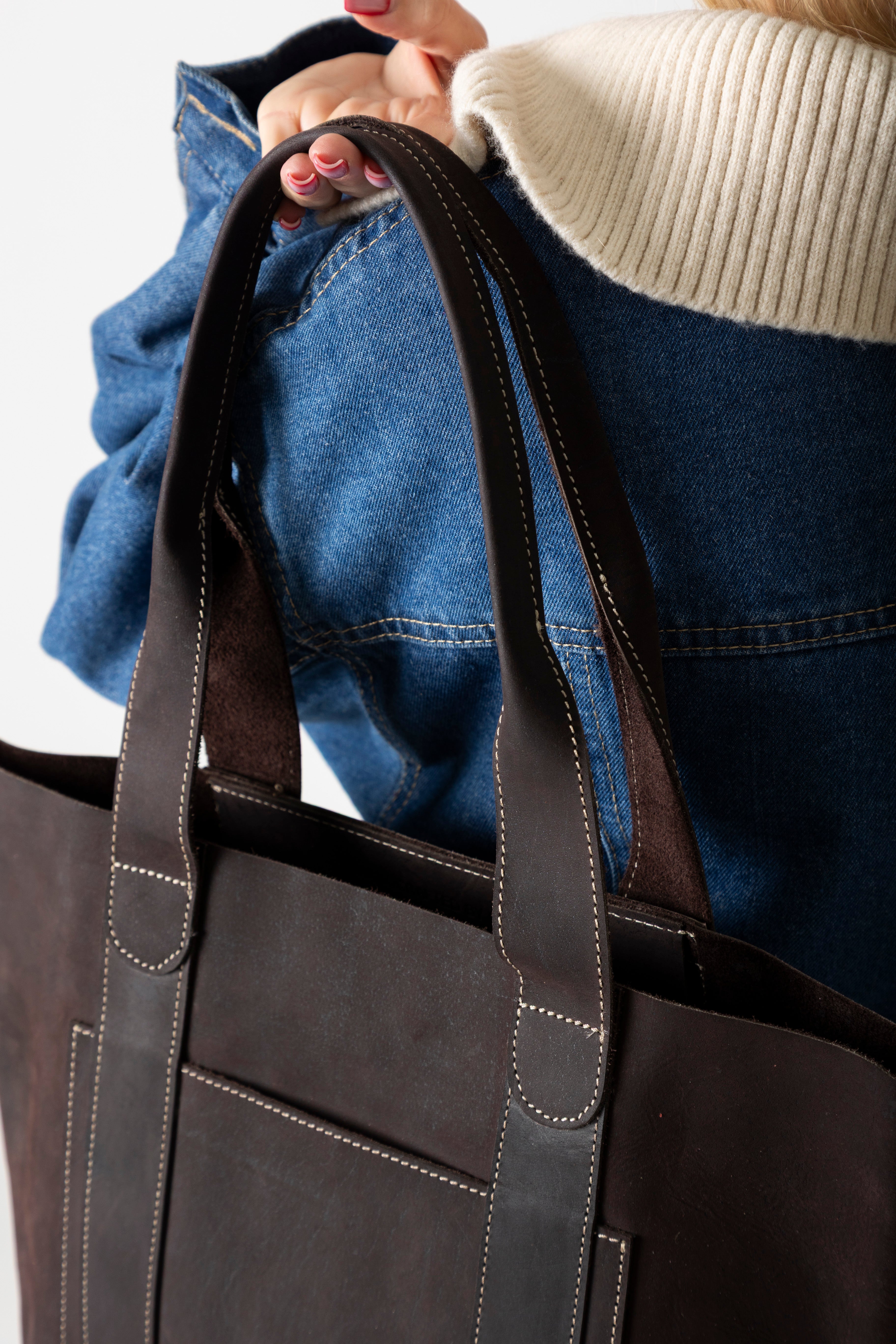 Threaded Pocket Tote Oil Tan Brown