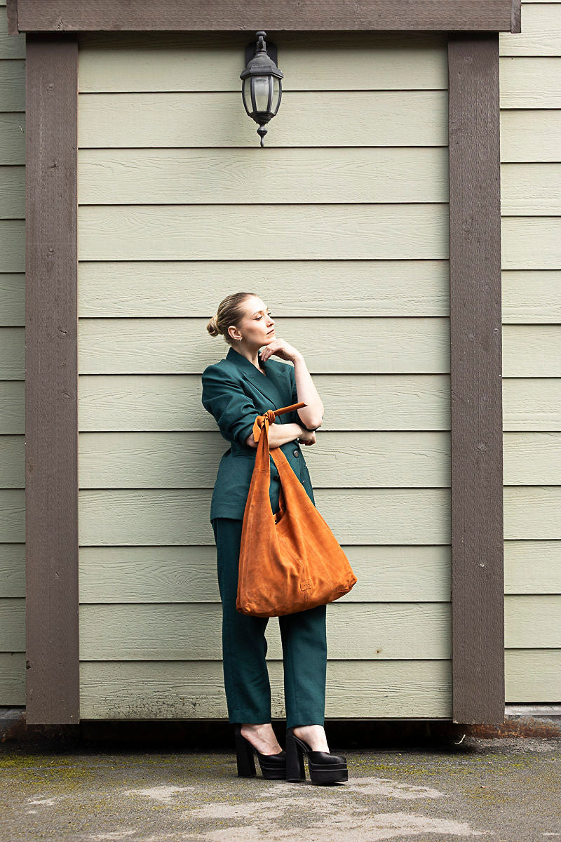 KNOT TOTE SUEDE LIGHT RUST