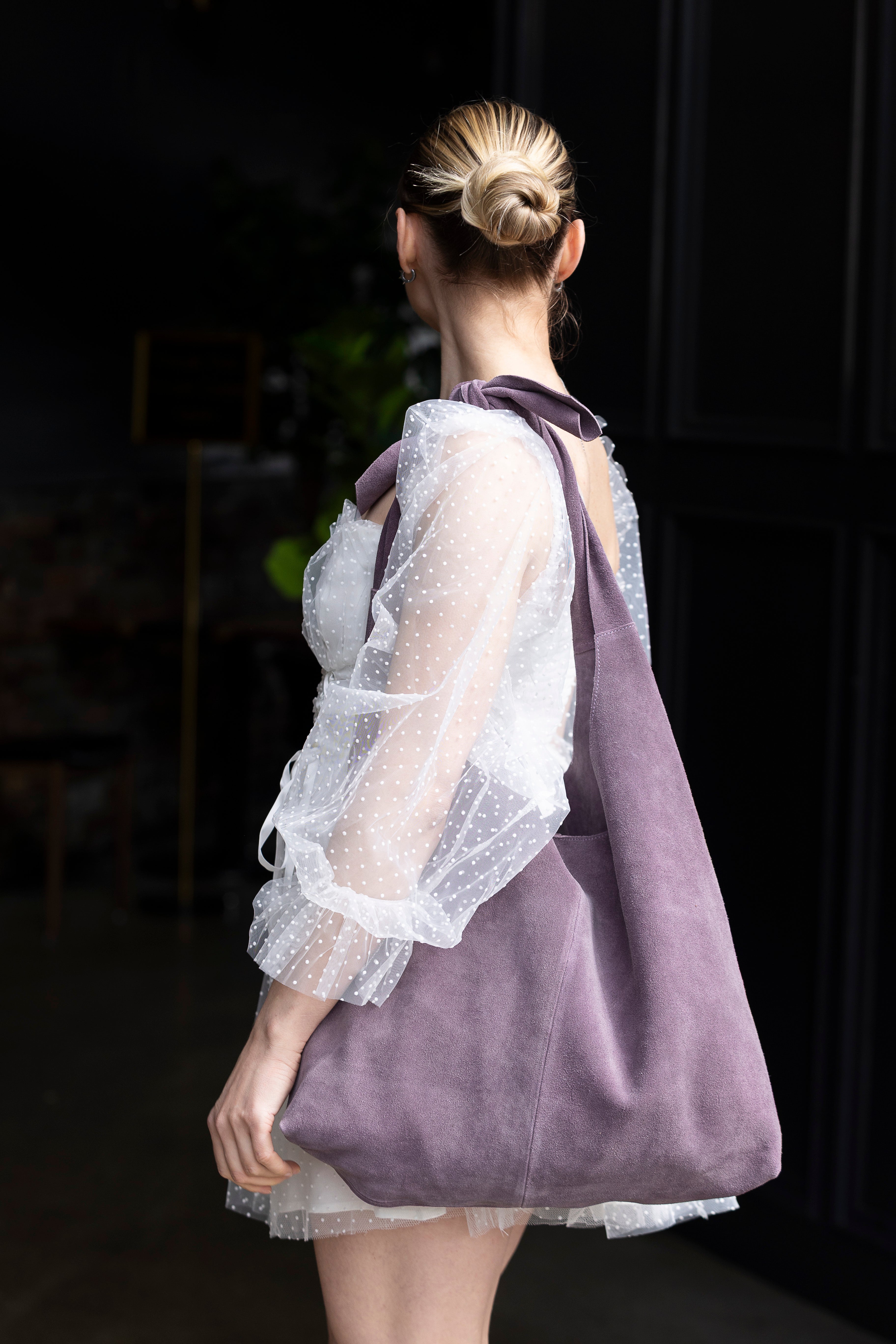 KNOT TOTE SUEDE VIOLET