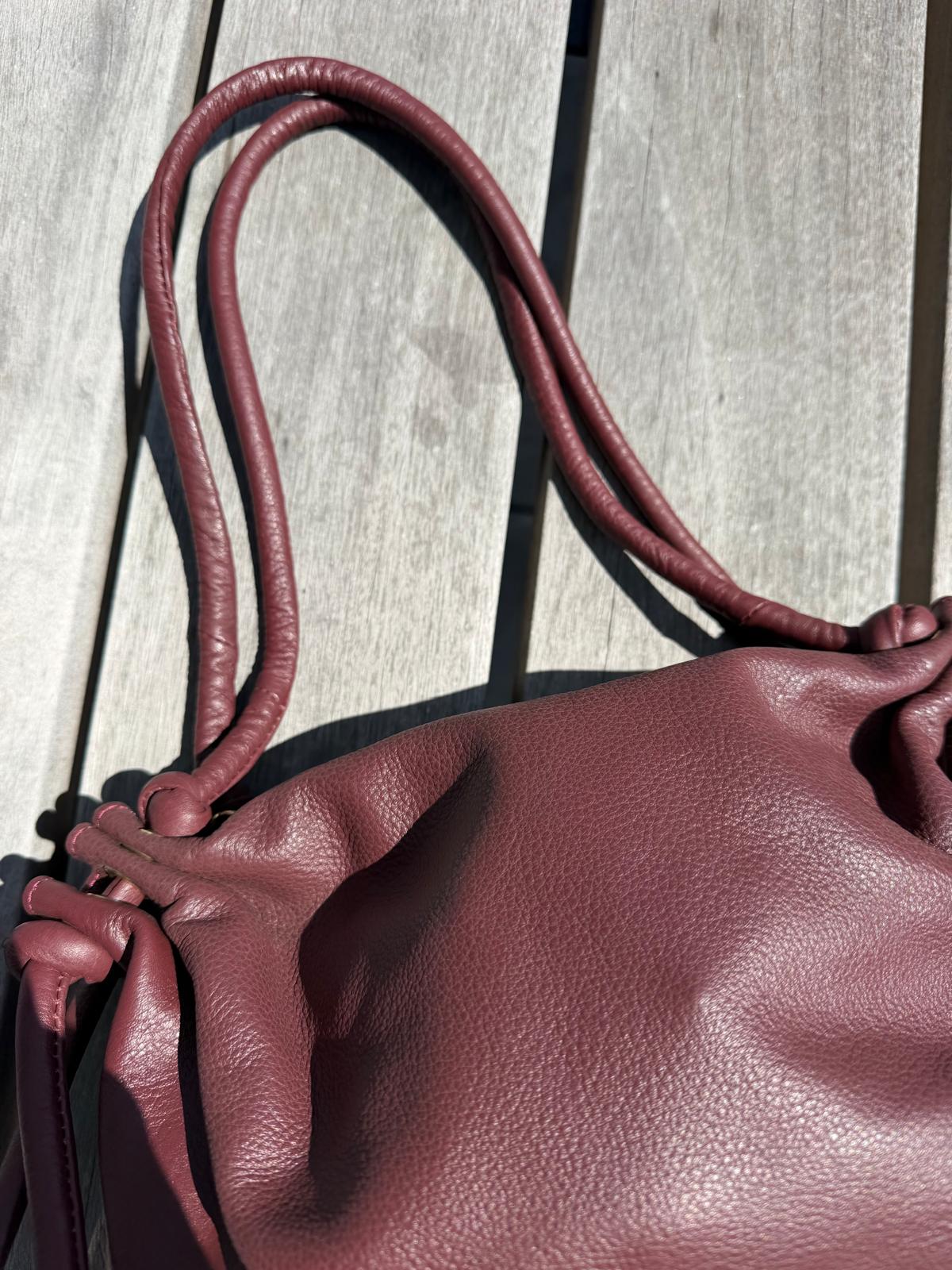 ARIA HANDBAG AGGIE MAROON