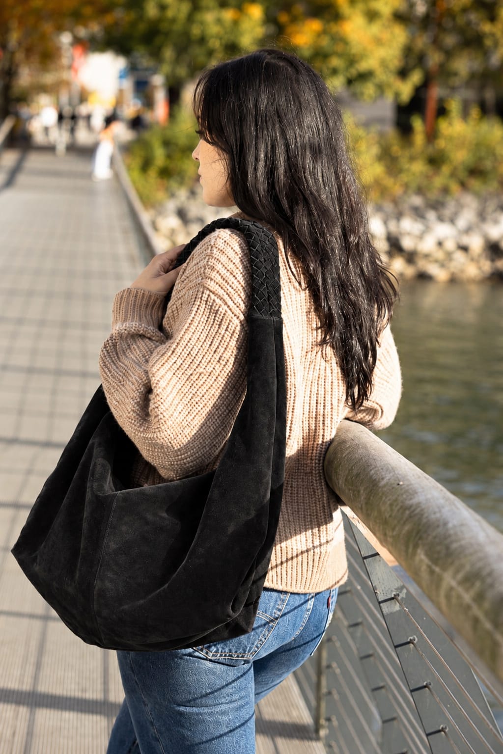 KATE SLOUCHY HOBO BAG-BLACK